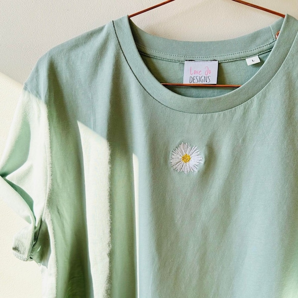 Daisy Embroidered Organic T-shirt - Spring Summer Days