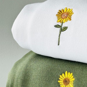Sunflower Embroidered Sweatshirt, Unisex Crewneck Sweater, Nature Lover, Gardening, Floral Embroidery, Gift ideas