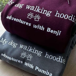 Sudadera con capucha bordada personalizada para pasear perros: regalo para amantes de los perros