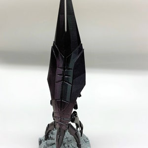 Mass Effect Reaper 10&quot; Figurine / Fanart / Reaper Landing on Earth
