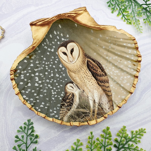 Owl Trinket Dish - Scallop Shell Dish - Jewelry Dish - Cottagecore Ring Dish - Vintage Bird Decor - Bird ring dish - Gold vintage decoration