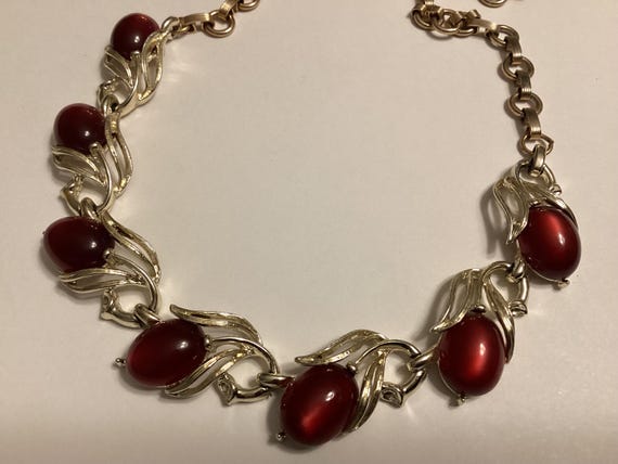 1940’s LISNER Signed Ruby Red Lucite Moonglow Cab… - image 6