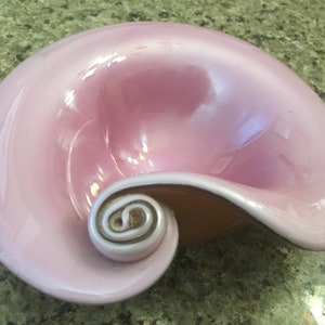 Venetian  Glass Mid Century Pink Venetian Swirl Dish - Vintage Italian Hand Made Glass - Made in Italy - 1960’s