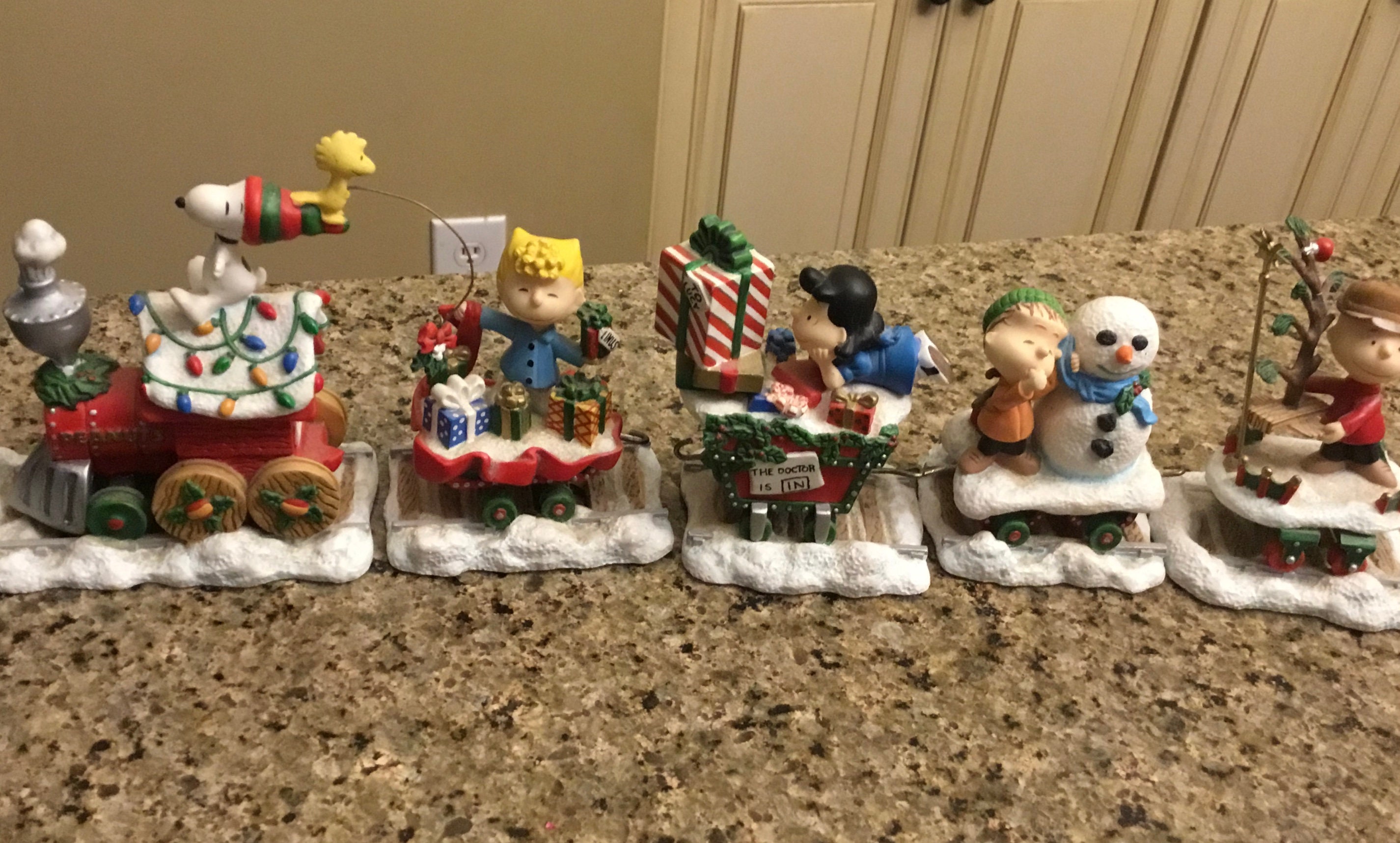 Danbury Mint Peanuts Christmas Train