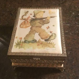 MCM Hummel Music Box - Vintage Trinket Box from the 1970’s From Schmid Brothers Inc - 1970’s