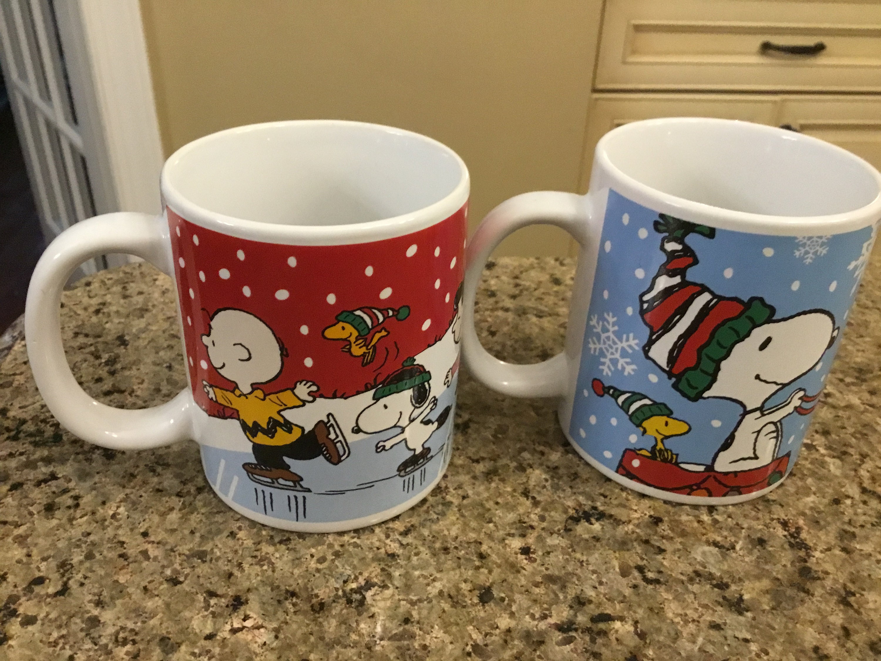 Vintage Peanuts Christmas Coffee Mugs from Galerie Charlie Etsy
