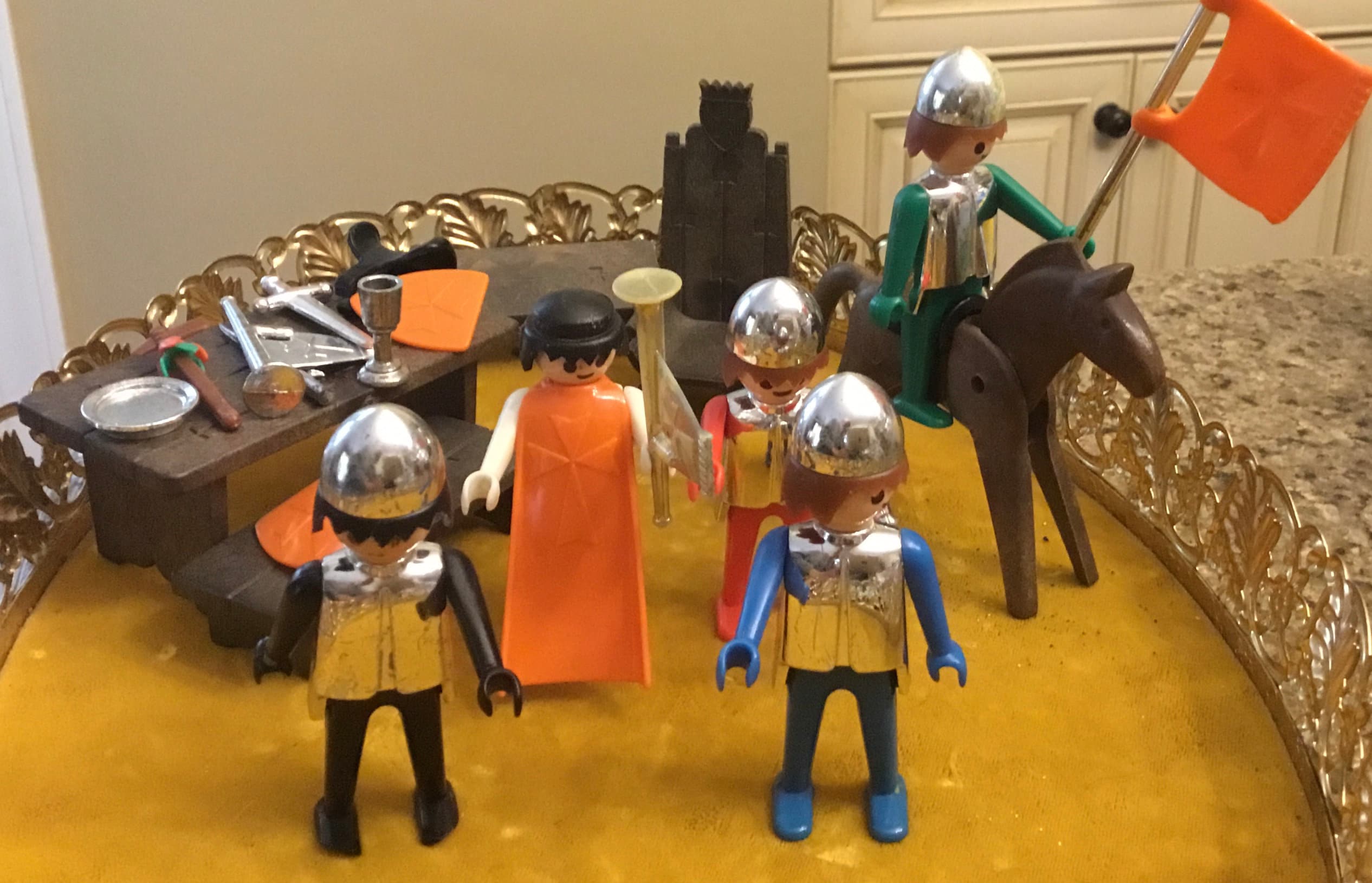 Playmobil Medieval Knight Soldiers and Accessories 5 Knights and Horse With  Furniture and Accessories 1974 -  Hong Kong