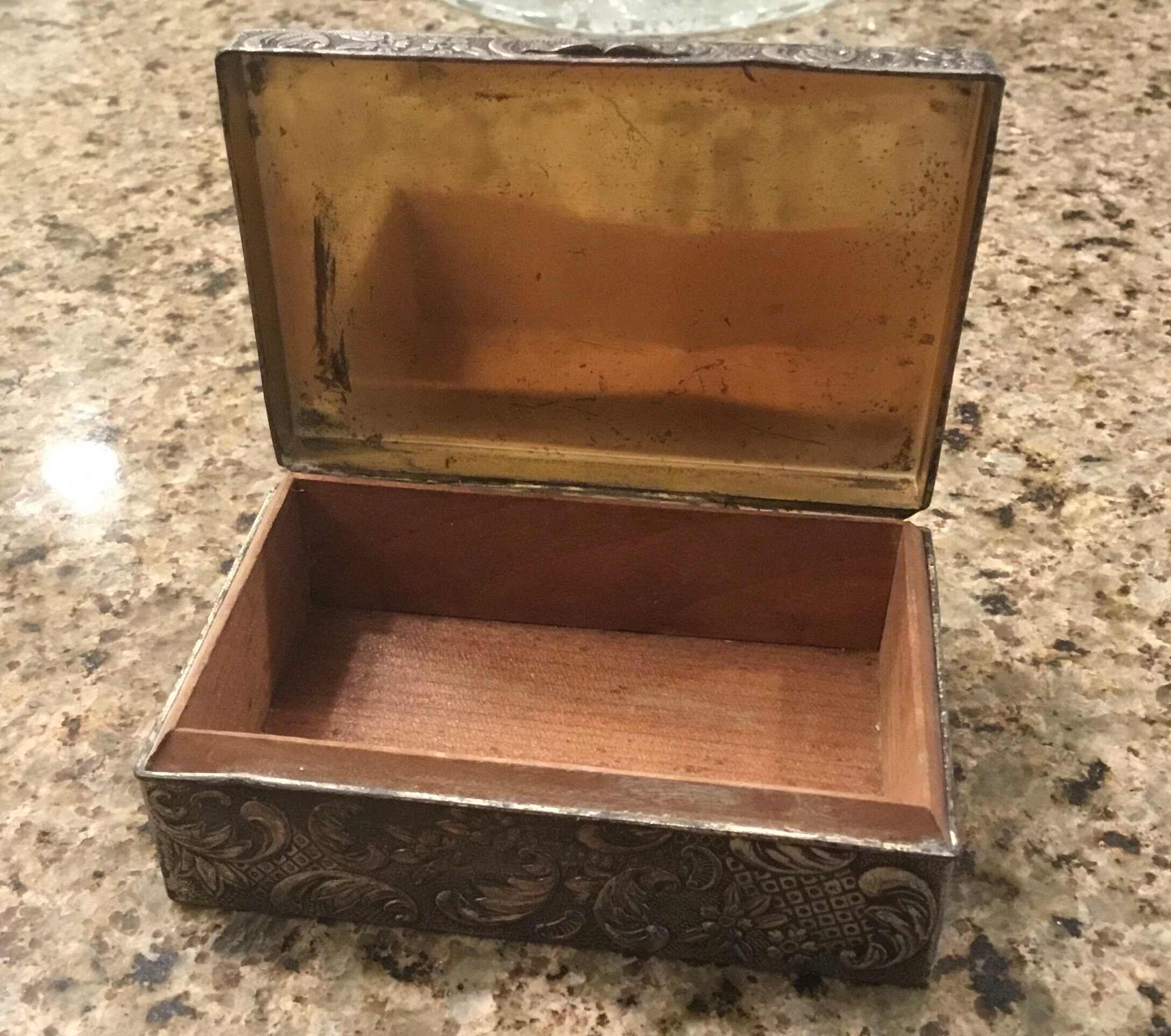 アメリカヴィンテージ ♤ ハンドトレイ ♤ Made In Japan Vintage Japanese Metal Trinket Box - Wooden Sailing Ship - Made in