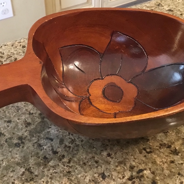 Handgesneden Hawaii Teakhouten Bowl - Tiki Style Floral Bowl - Klassieke MCM Bowl uit de Groovy Sixties