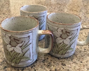 Vintage Speckled Pottery Daffodil Mugs - Retro MCM Japan Mugs - Set of 3 - 1970’s