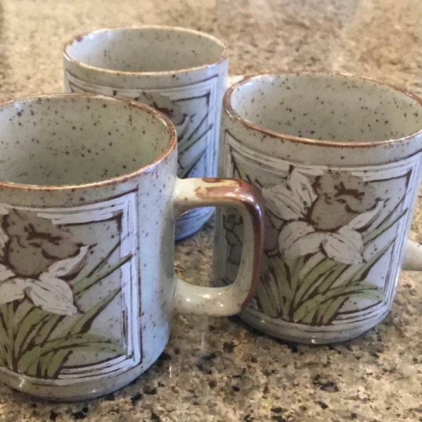 Vintage Speckled Pottery Daffodil Mugs - Retro MCM Japan Mugs - Set of 3 - 1970’s