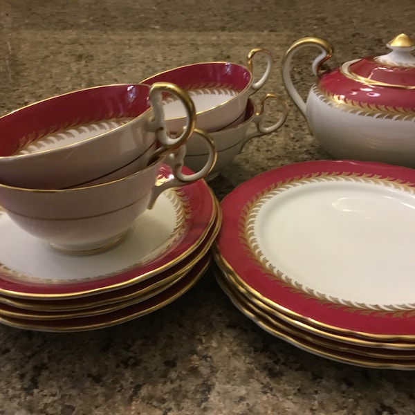 Aynsley Fine Bone China Tea Set - Maroon Laurel Pattern - 14 pieces - Made in England - 1930’s