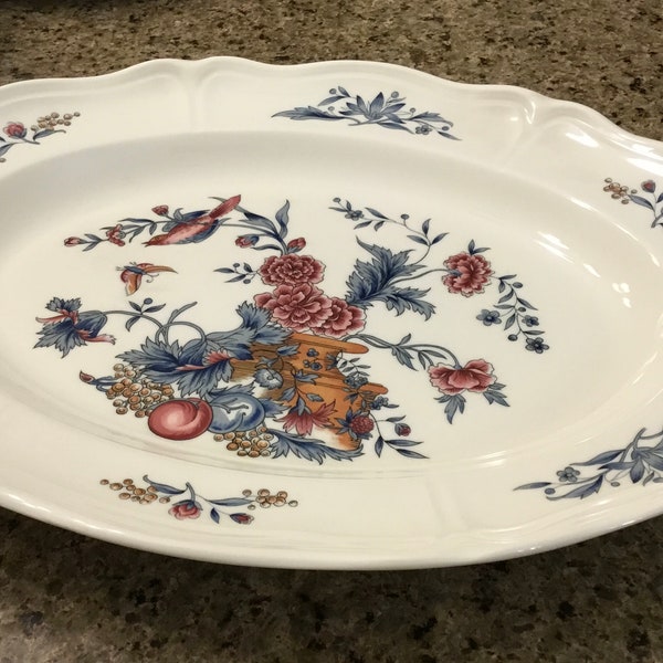 Wedgwood Williamsburg Potpourri Oval Serving Platter - 13 1/2” - Made in England - 1980’s