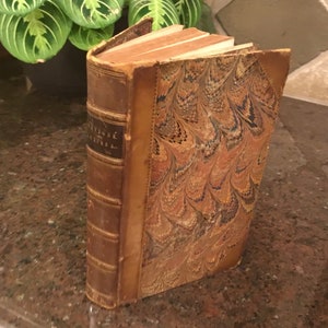 Antique French Book - Lettres de Madame de Sévigne  - Par M Suard - Paris - 1866