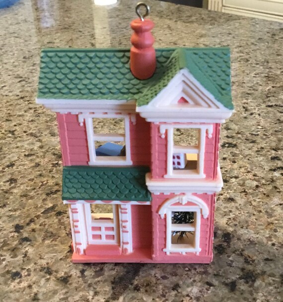 Dollhouse ornament discount