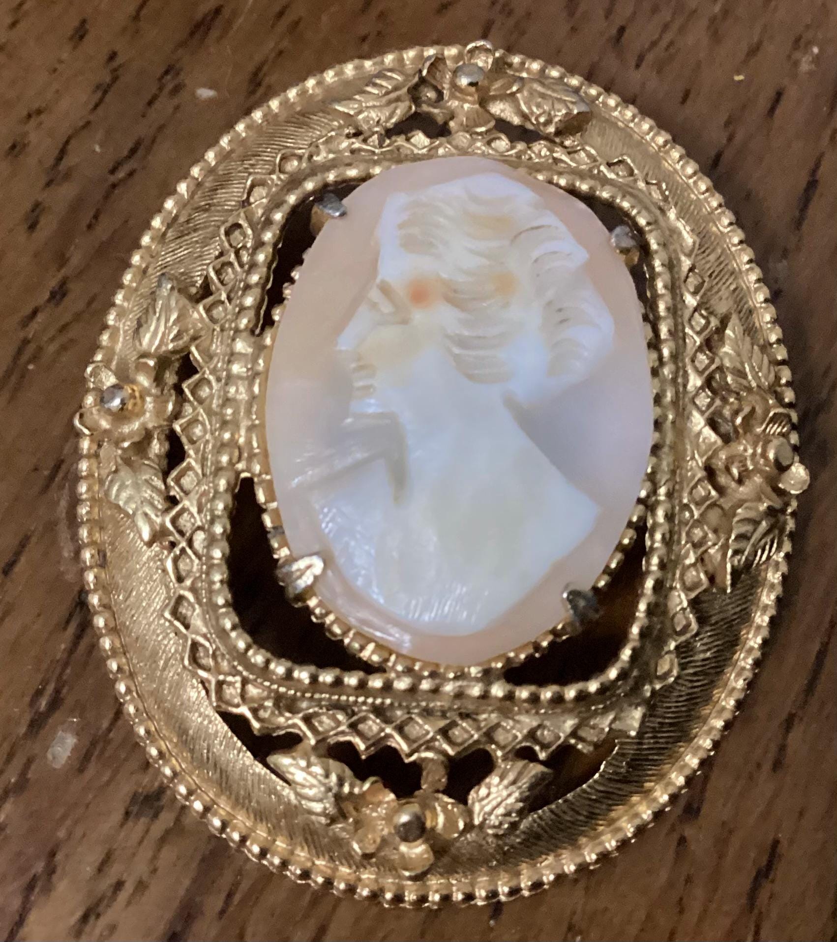 Vintage Italian Cameo Brooch - Carved Alabaster Gold Tone From GENO ...