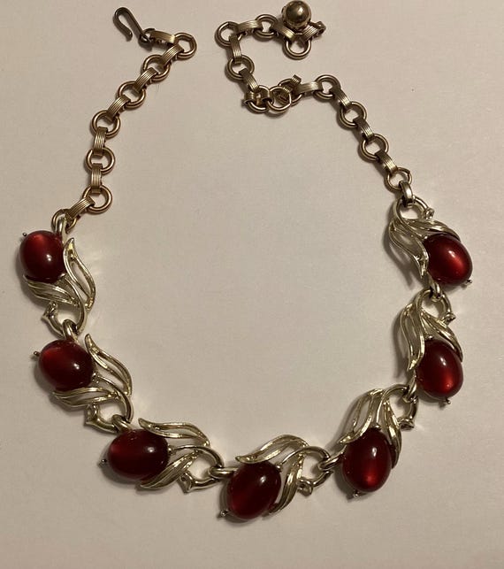 1940’s LISNER Signed Ruby Red Lucite Moonglow Cab… - image 5