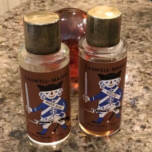 Casswell-Massey Helio and White Rose Eau de Cologne Bottles - Set of 2
