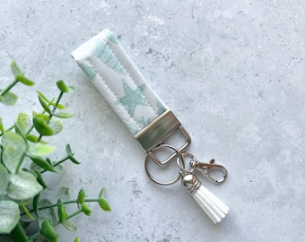 Mini llavero de tela con forma de concha verde / Llavero de tela / Regalo para ella / Llavero de pulsera / Cordón / Llavero de coche / Llavero de playa