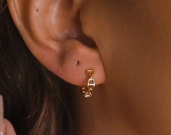Fashion Women 18K Yellow Gold Filled Stud Hoop Dangle Earrings Wedding Jewelry Fashion Women 18K Yellow Gold Filled Stud Hoop Dangle Earrings Wedding Jewelry