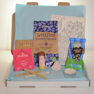 Personalised Care Package, Pamper Gift Box, Hug in a Box, Birthday Gift, Thank You Gift, Wedding Anniversary, Teacher, Friend, Self Care
