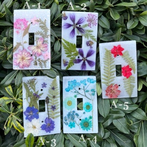 Floral Light Switch Cover , Real Dried Flowers , Outlet Cover , Wildflower Home Decor , Custom Handmade Gift , Housewarming Gift , Resin Art