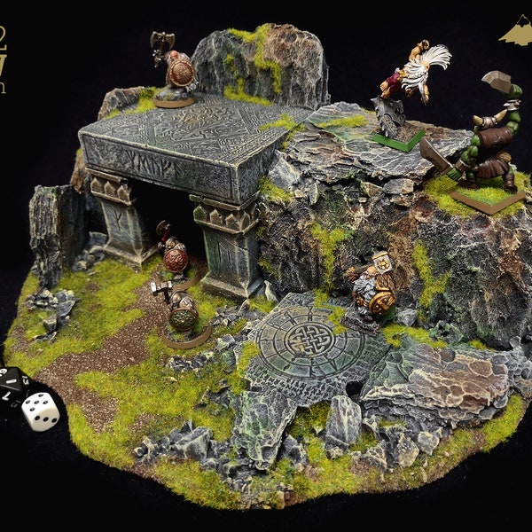 Miniera dei Nani - collina, tumulo - terreno di wargame dipinto e affollato, scenari per giochi di ruolo e di guerra - Warhammer, KoW, LotR, Hobbit, D&D