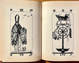 トランプ Sacred Are Tarot il_340x270.7386236745_2q4o.jpg
