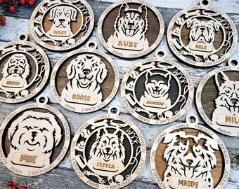 Gepersonaliseerde hondenornament met aangepaste rasnaam en woorden Minimaal houten ornament Kerstboomdecoratie