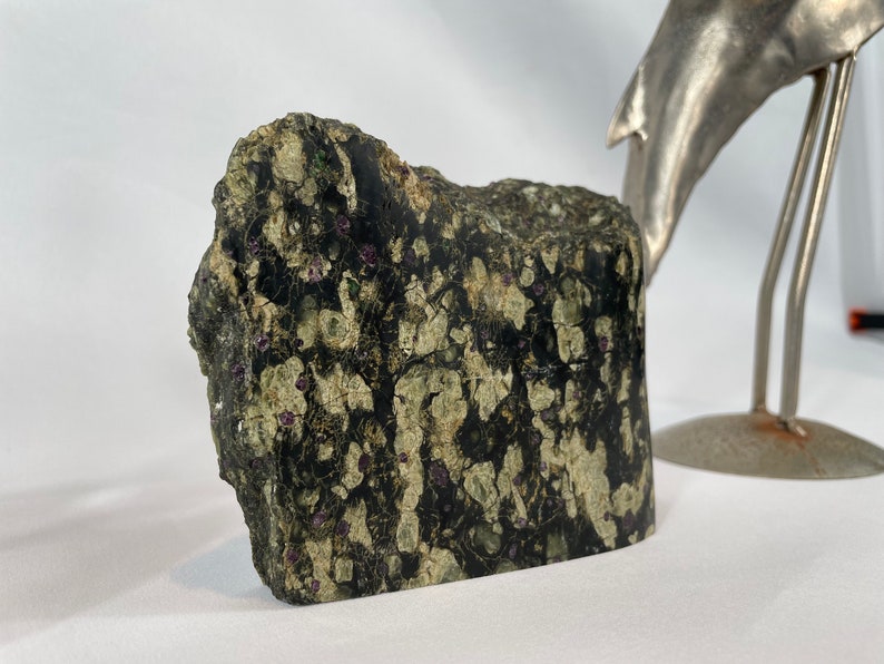 VERY RARE Diamond Ore Kimberlite Bookend Rock Display Garnet Peridotite image 8