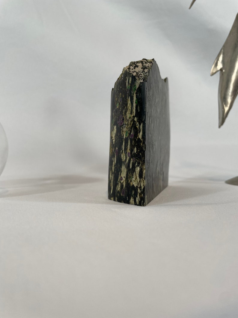 VERY RARE Diamond Ore Kimberlite Bookend Rock Display Garnet Peridotite image 7