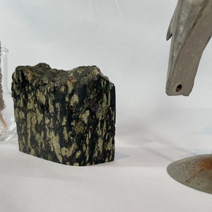 VERY RARE Diamond Ore Kimberlite Bookend Rock Display Garnet Peridotite image 9