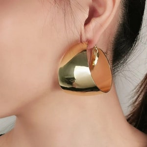 Chunky Big Hoop Earrings Fashion Silver and Gold Earrings