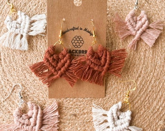 Handgemachte Makramee-Nickelfreie Mini-Ohrringe mit Gratis-Geschenkbox | Hypoallergene Ohrringe für empfindliche Ohren | Boho Hochzeit Fransen Ohrringe