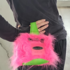 Lindo bolso de mano vintage de los años 90 de Karan Feder, divertido y moderno, con asa superior y cordón, de piel sintética con vinilo, nuevo con etiqueta, stock muerto, Y2K
