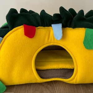 Comfortable bed - tunnel, in a cute Taco design especially for small pets rat, guinea pig, chinchillas, small pets