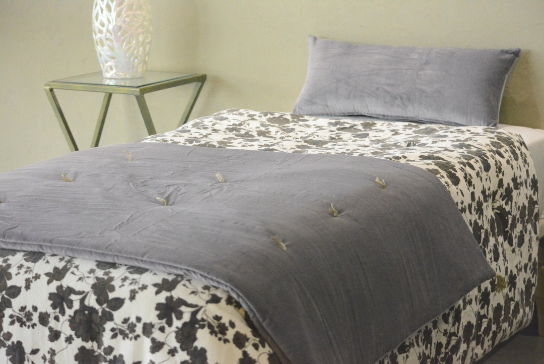 Luxury Light Grey Velvet Bed Runner Express Delivery, Bed Scarf, Twin Full King Queen Size