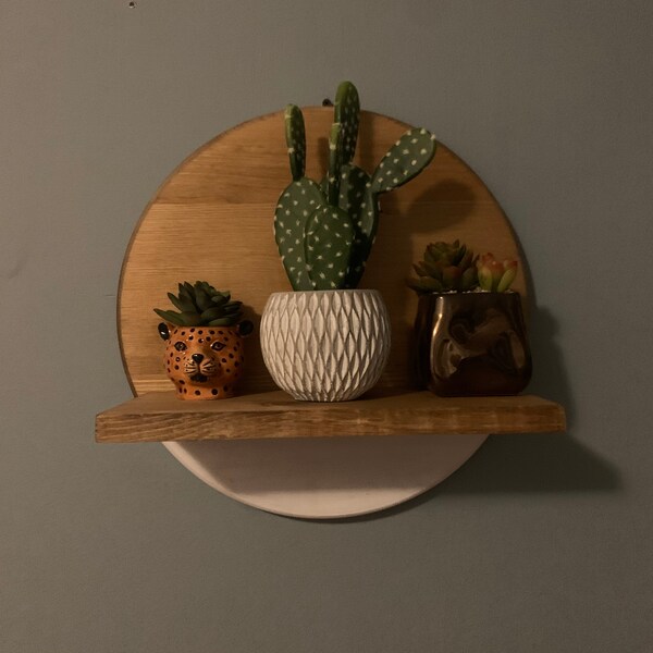 Circle wall shelf