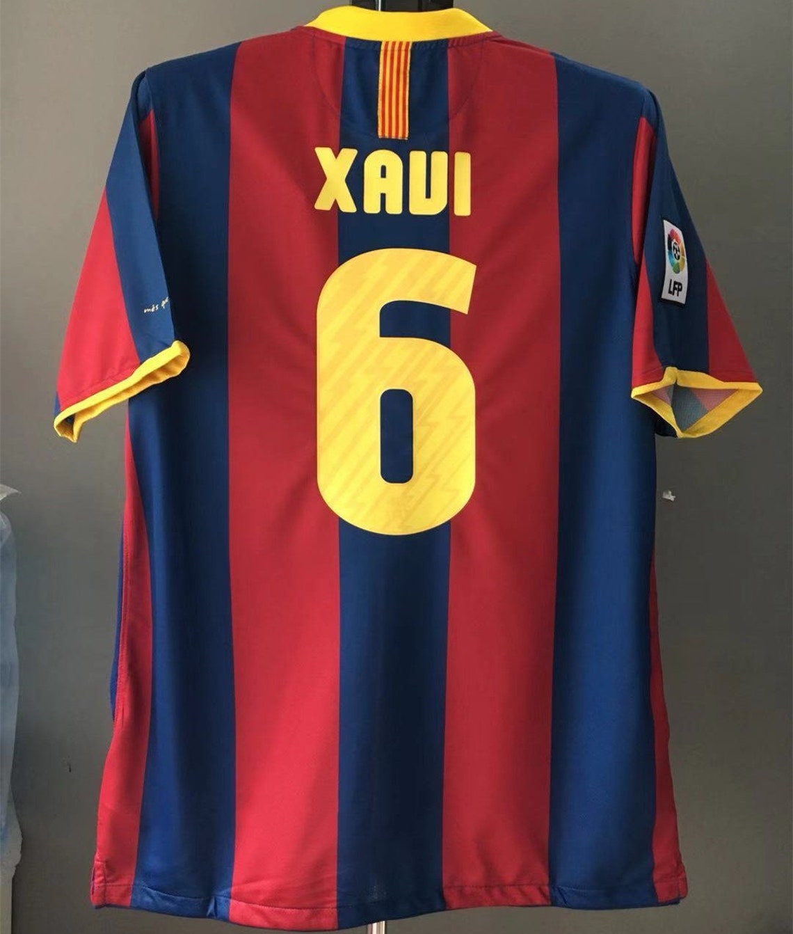 barcelona xavi jersey