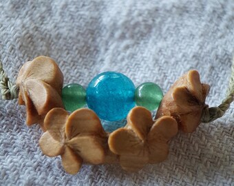 Handcarved flowers from arbutus wood, pendant with adjustable length, agate and onyx beads
