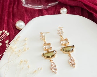 Leaf Drop Earrings/ Boho Bridal Earrings/ Statement Earrings/ Wedding Earrings/ Gifts for her/ Art Deco Earrings