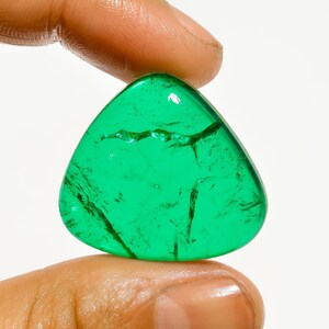 Marvellous 100% Natural Green Emerald Doublet Quartz Heart Shape Cabochon Gemstone For Making Jewelry 35.5 Ct. 25X28X7 mm M-2194