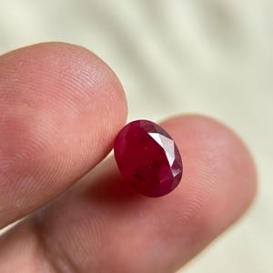 Oval Ruby Gemstone, 3.20 Carat Classic Red for Jewelry