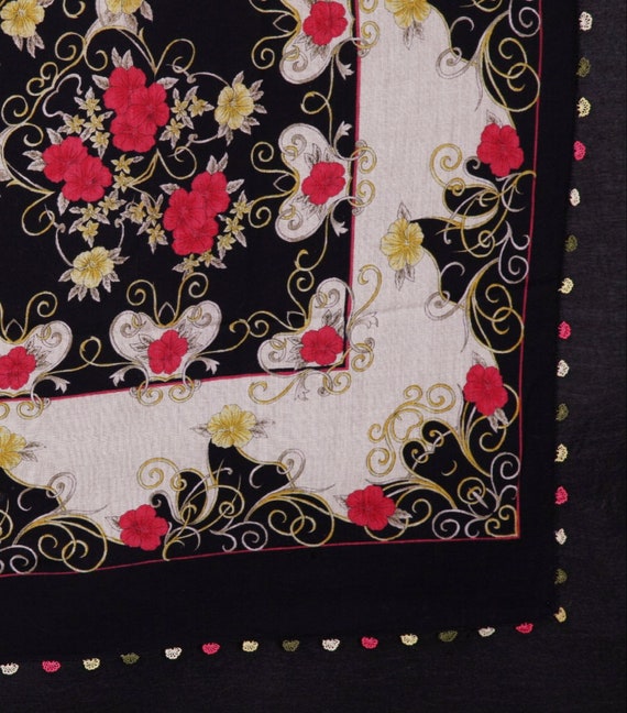 NEEDLEPOINT EMBROIDERY SCARF
