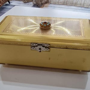 Lady Mate Musical Box - Etsy