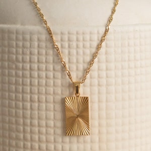 18K Gold Stainless Steel Rectangle Necklace - Waterproof, Non Tarnish