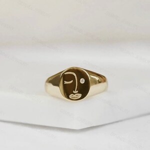Size 7, Gold Signet Ring, Abstract Face Ring, Abstract Jewelry, Face Jewelry, Gold Ring For Woman, Gifts For Her image 2