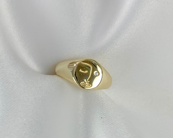 Size 7, Gold Signet Ring, Abstract Face Ring, Abstract Jewelry, Face Jewelry, Gold Ring For Woman, Gifts For Her