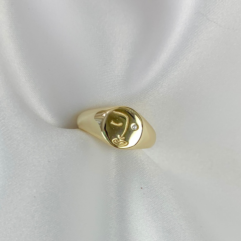 Size 7, Gold Signet Ring, Abstract Face Ring, Abstract Jewelry, Face Jewelry, Gold Ring For Woman, Gifts For Her image 1