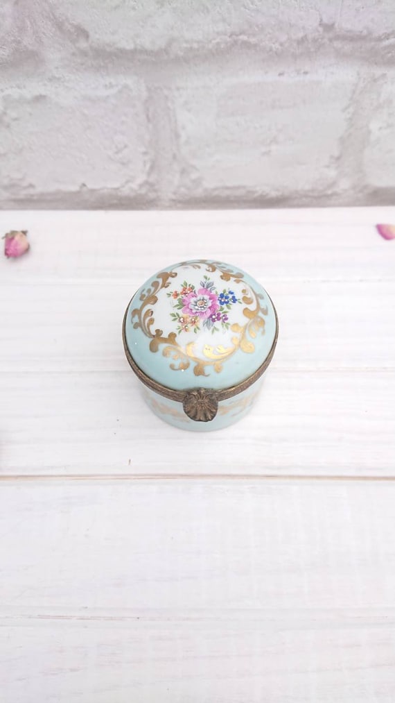 Vintage Dubarry Limoges Porcelain Hand Finished Tr